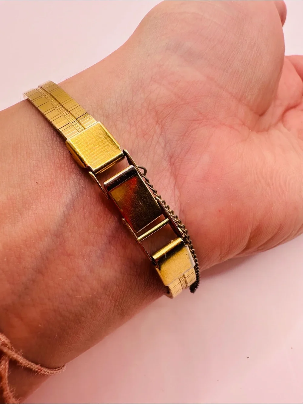 Pulsar Vintage Gold Tank Watch V220-5160 New Battery